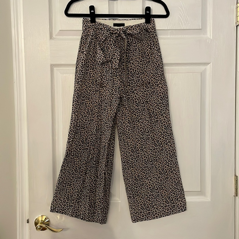 Flare Cropped High-waist Leopard pants